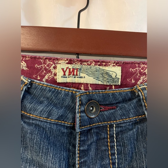 Blue Jeans Women - Picture 5 of 10